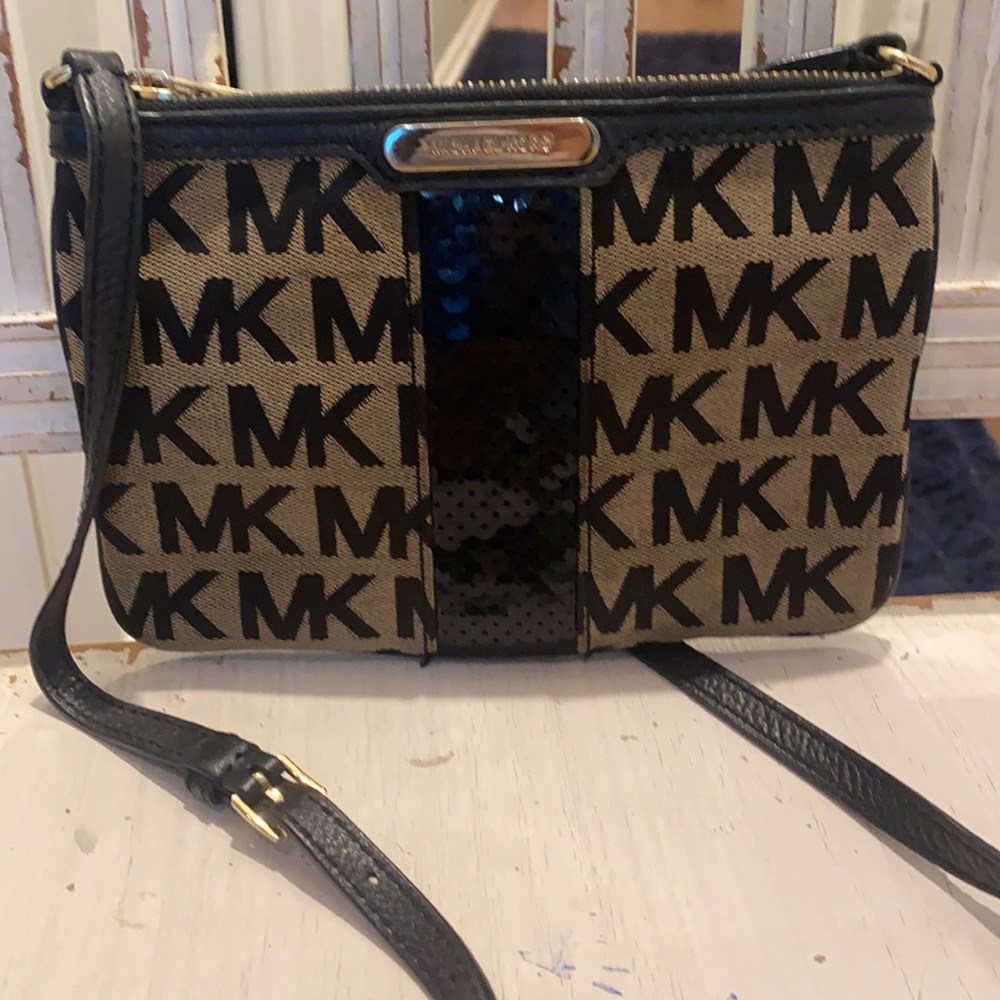 Michael Kors Crossbody